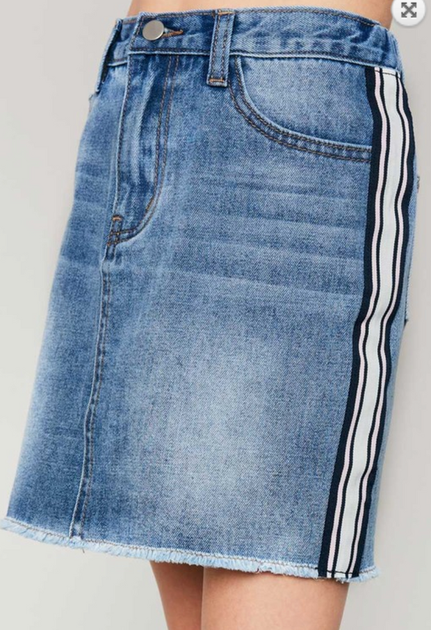 GIRL'S SIDE STRIPE DENIM SKIRT