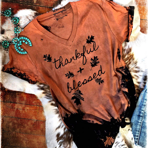 THANKFUL & BLESSED FALLING LEAVES DISTRESSED TEE